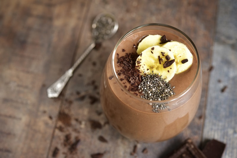 licuado de chocolate, almendras y avena para subir de peso y ganar masa muscular